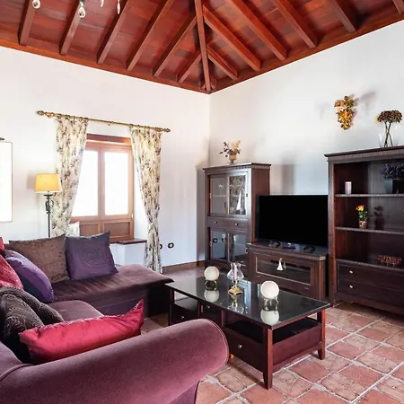Home2book Finca Dos Ruedas 别墅